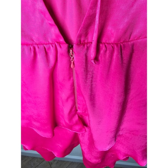Show Me Your Mumu Hot Pink Dulce Tiered Deep V Mini Size Large - Picture 14 of 16